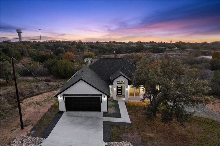 Property Photo: 137 Granitecastle Drive TX 78654