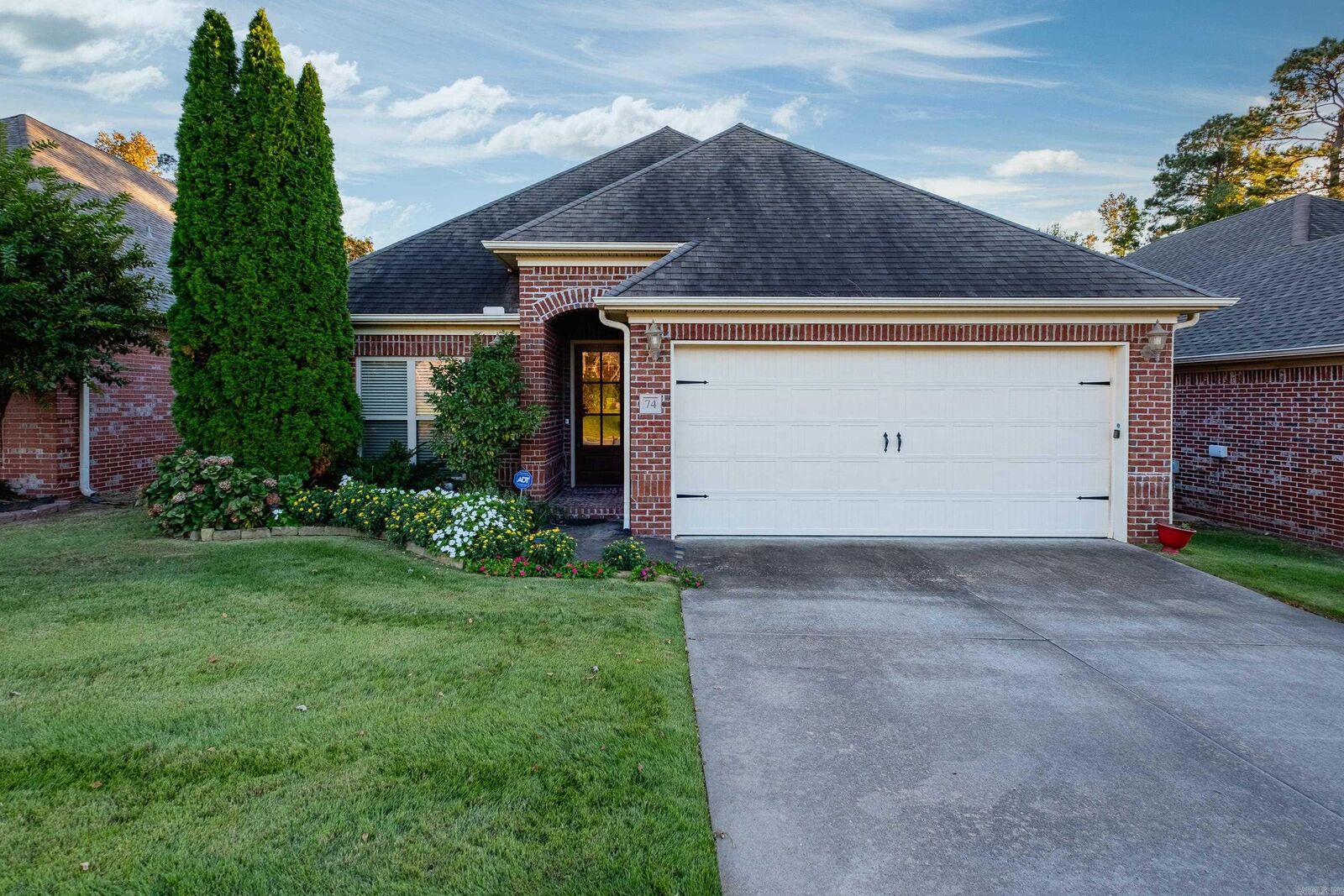 Property Photo:  74 Taylor Park Loop  AR 72211 