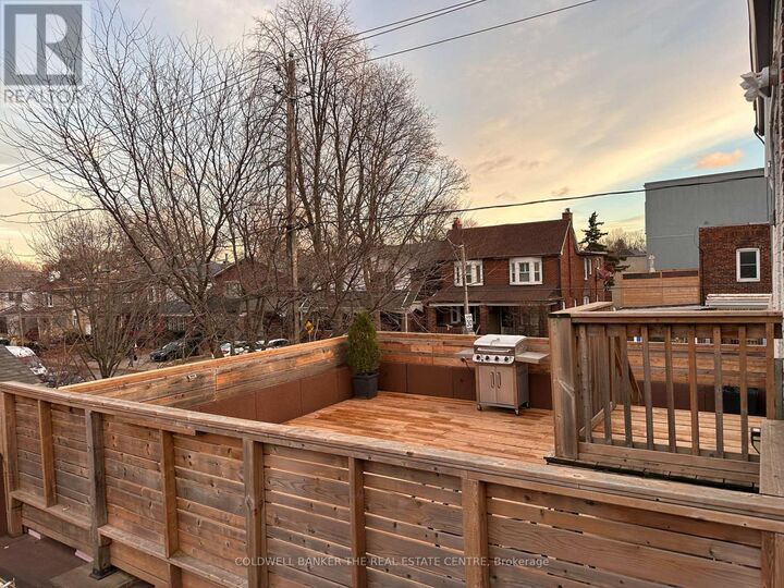 Property Photo:  693 Mount Pleasant Road 201  ON M4S 2N4 