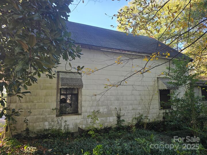 Property Photo: 154 E Lacy Street SC 29706