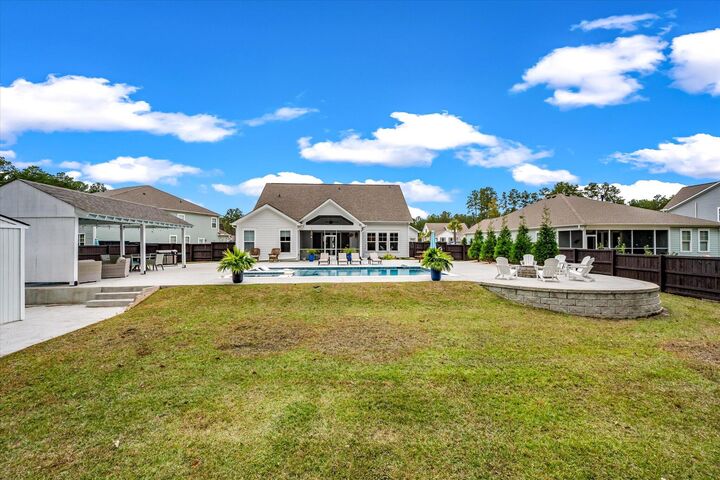 Property Photo: 421 Bowstring Drive SC 29450