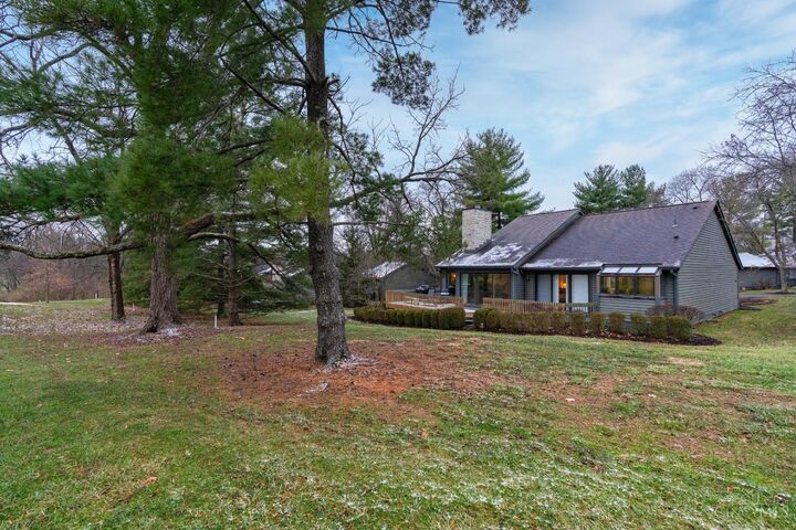 Property Photo: 16 Woodcreek Drive OH 45241