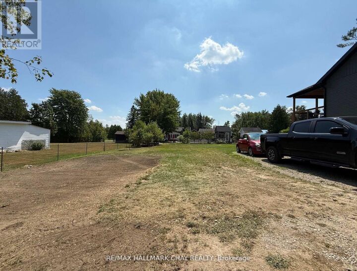 Property Photo:  1047B Larch Street  ON L0L 1R0 