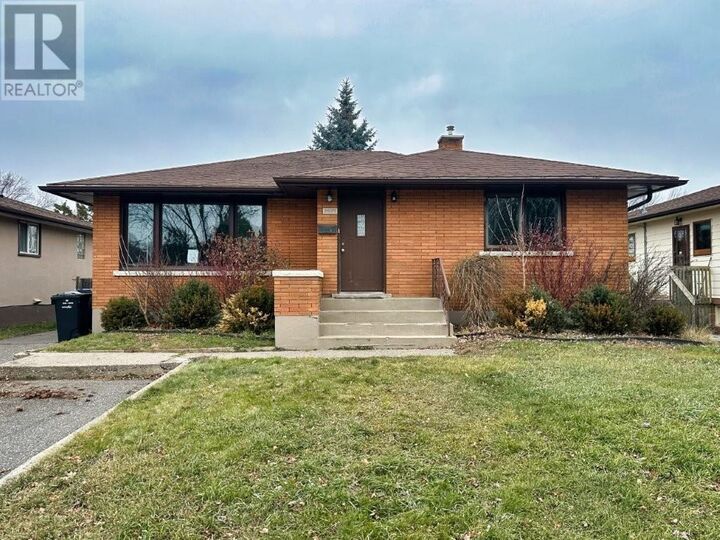 Property Photo:  2637 Ridgeway Street E  ON P7E 5K4 