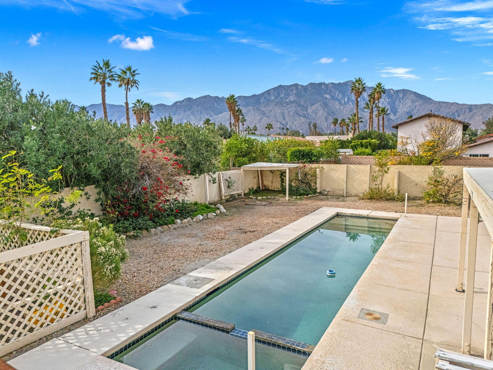 Property Photo:  67185 Ontina Road  CA 92234 