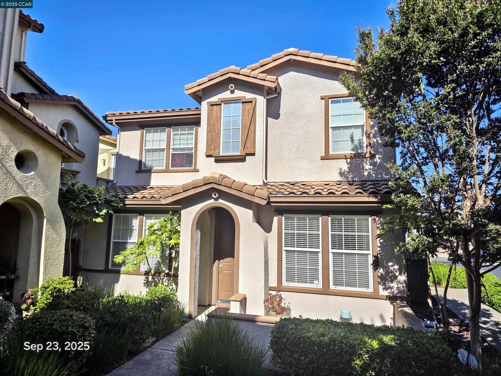 Property Photo: 5036 Match Ct CA 94806