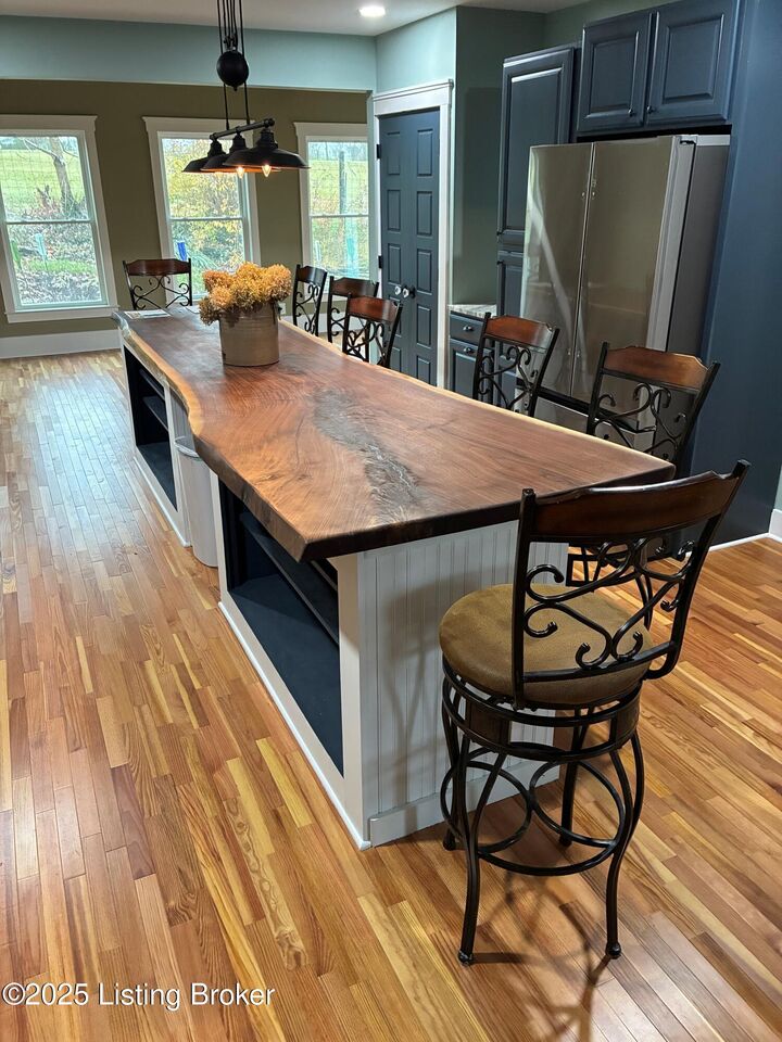 Property Photo:  10839 Cropper Rd  KY 40057 