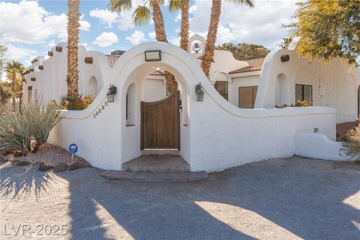 Property Photo: 10561 Haven Street NV 89183