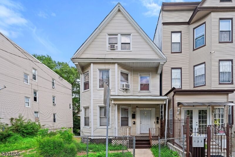 Property Photo: 152 Chadwick Ave NJ 07108
