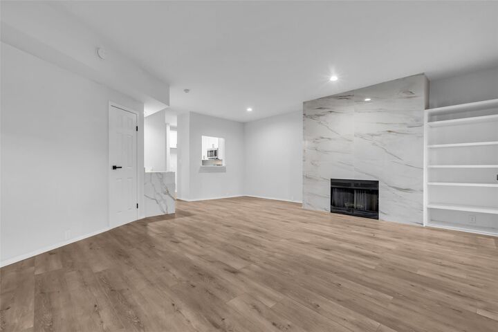 Property Photo: 4900 Floyd Street 10 TX 77007