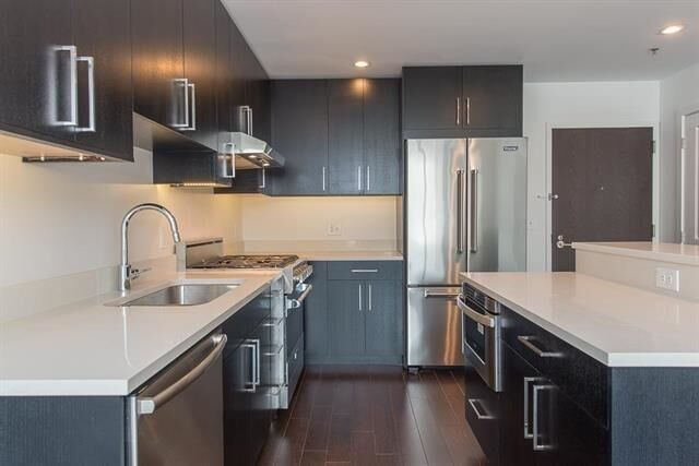 Property Photo: 1100 Maxwell Lane 515 NJ 07030