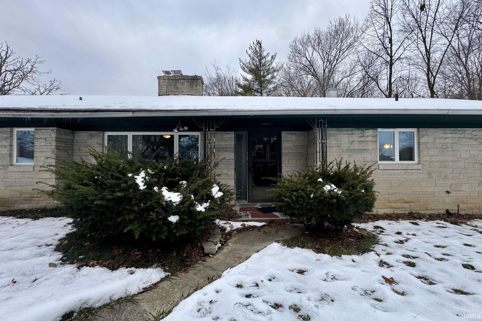 Property Photo: 7445 N Clinton Street IN 46825