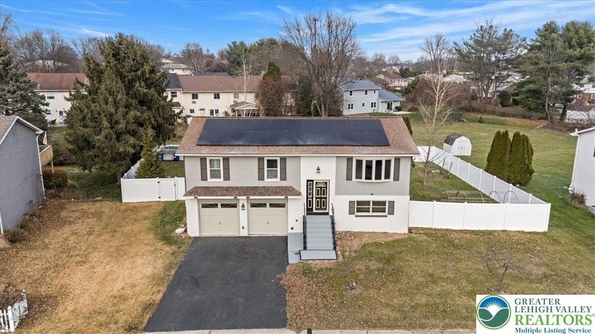 Property Photo:  1741 Barrett Drive  PA 18017 