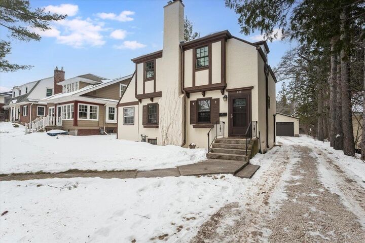 Property Photo:  145 Waverly Pl  MN 55803 
