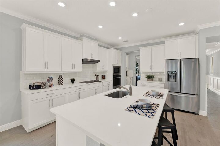 Property Photo:  11145 Hollow Bay Drive  FL 34787 