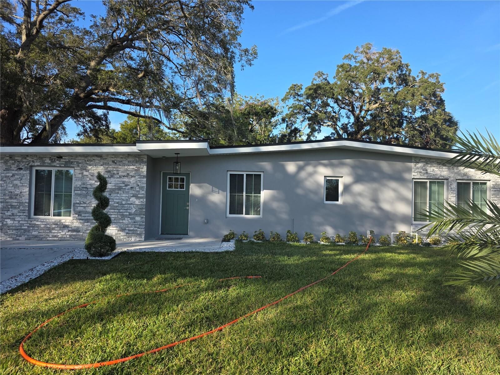 Property Photo:  1911 W Amelia Street  FL 32805 