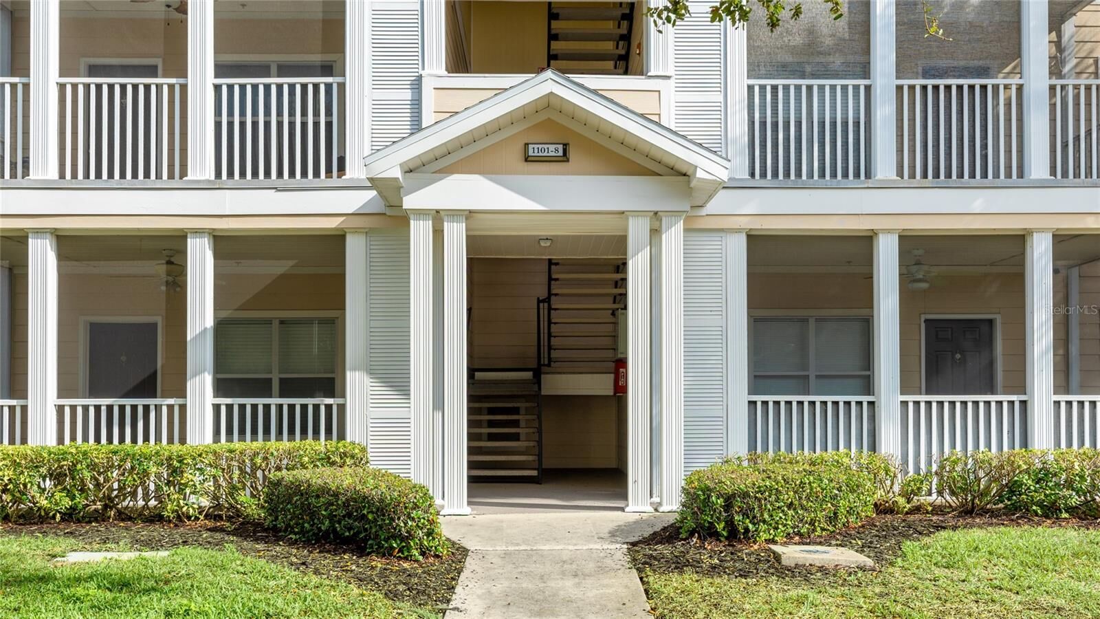 Property Photo: 4802 51st Street W 1105 FL 34210