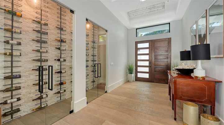 Property Photo: 1421 N Lake Shore Drive FL 34231