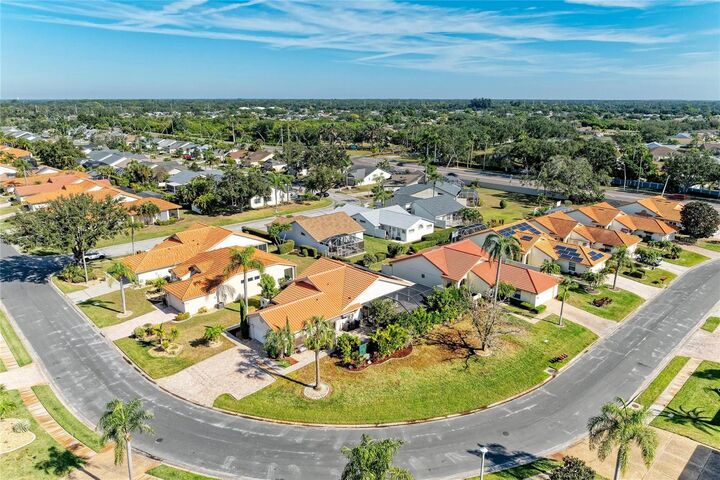 Property Photo: 4907 Kilty Court E FL 34203