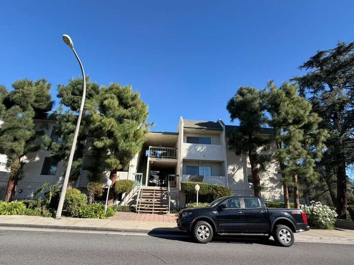 Property Photo: 330 N Chapel Avenue 212 CA 91801