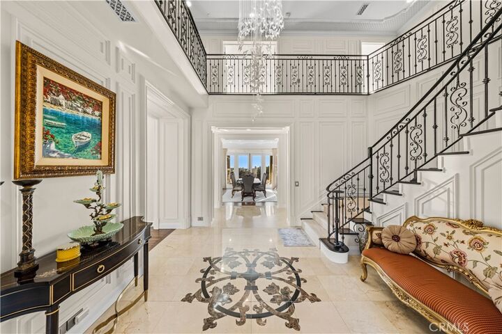 Property Photo:  9 Vista Alberi  CA 92657 