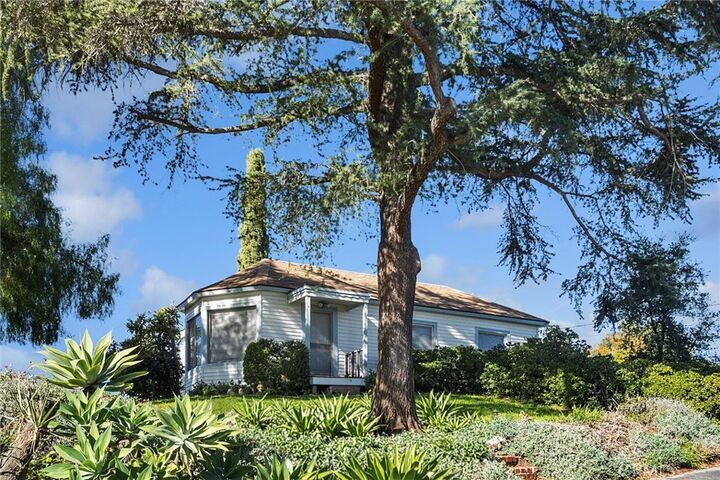 Property Photo:  1473 Vista Del Valle Way  CA 90631 