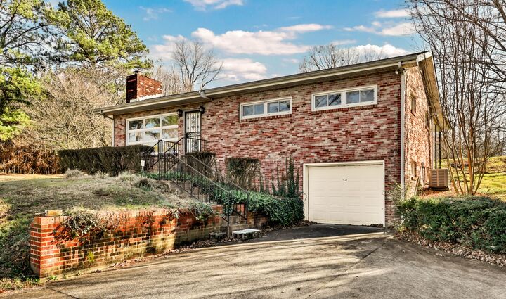 Property Photo:  780 Rossview Rd  TN 37043 