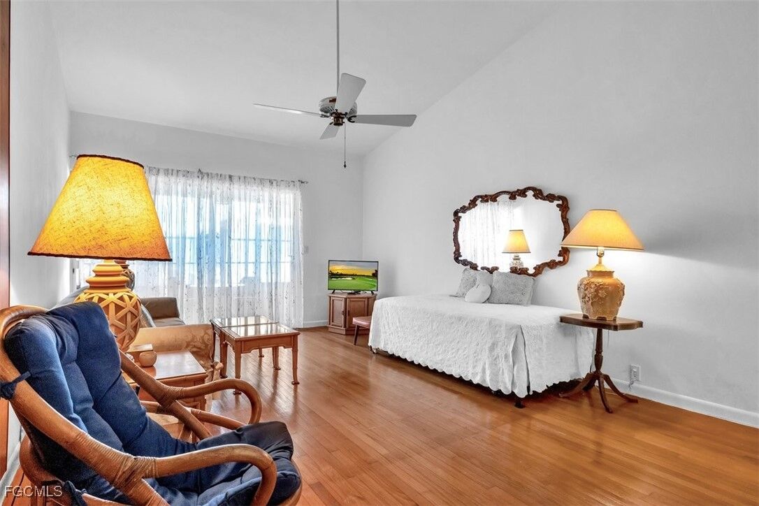 Property Photo:  403 SE 43rd Terrace 11  FL 33904 