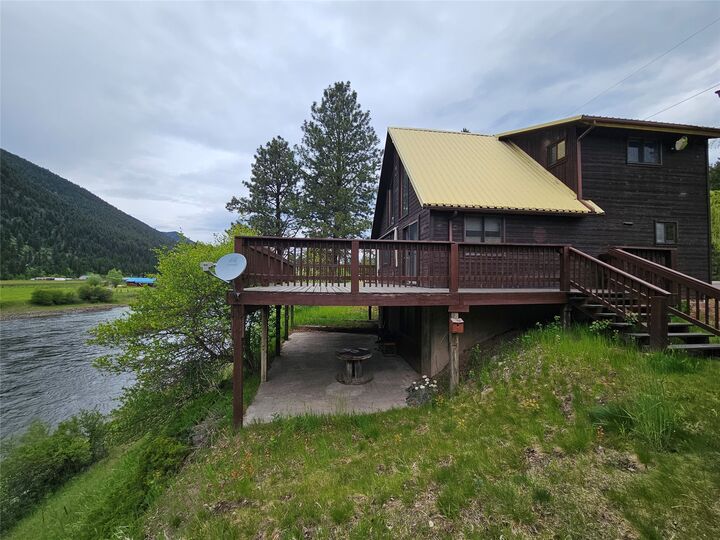 Property Photo:  48 Sloway Frontage Road E  MT 59872 