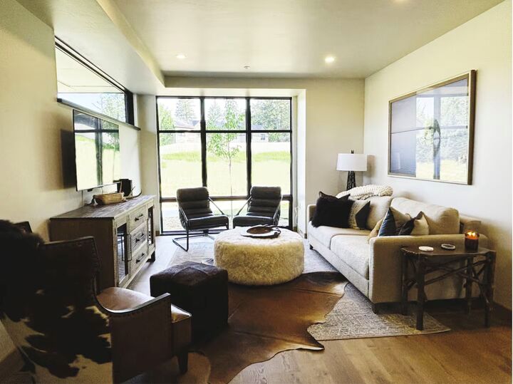 Property Photo:  86 Serpentine Circle 102  MT 59937 