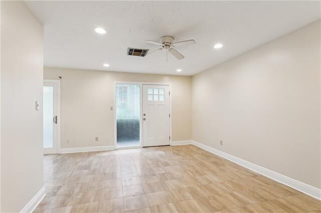 Property Photo: 723 Adams Street 201 LA 70118