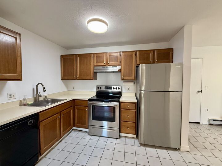 Property Photo: 4 Fairfax Avenue NH 03038