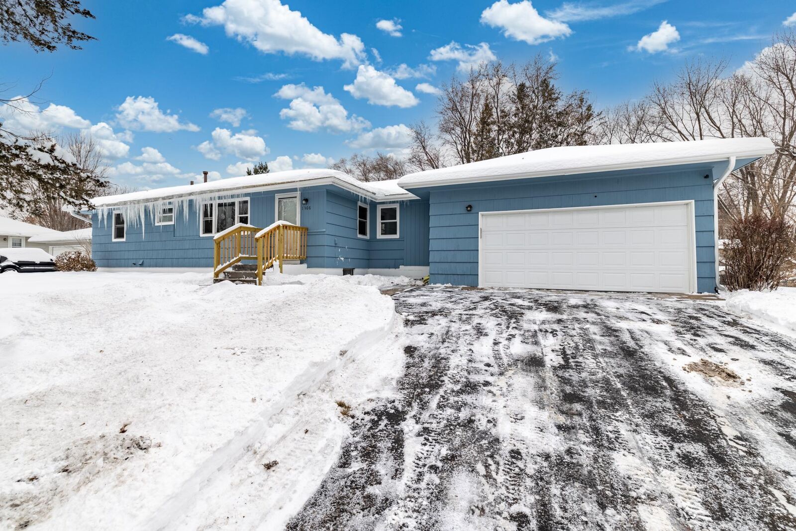 Property Photo: 1308 Pearson Parkway MN 55444