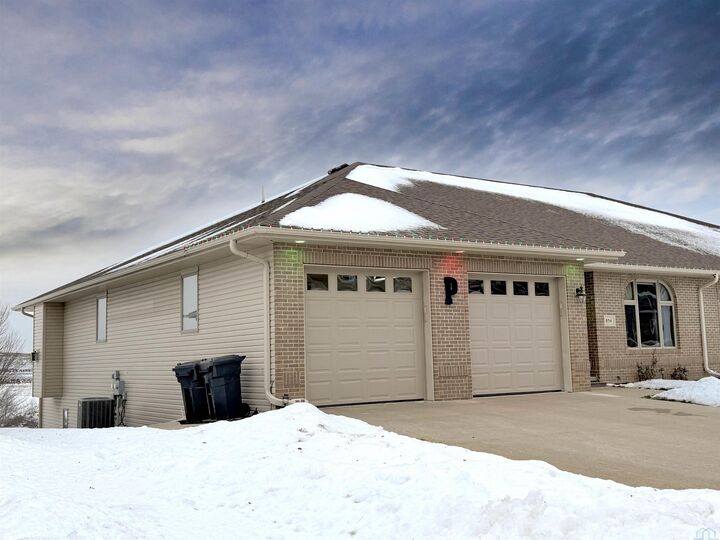 Property Photo: 854 Springbrook IA 51024