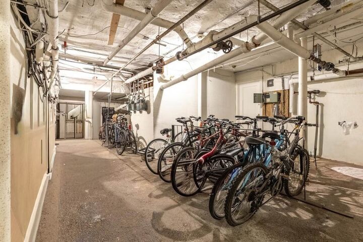 Property Photo:  30 Kinross Rd 1  MA 02135 