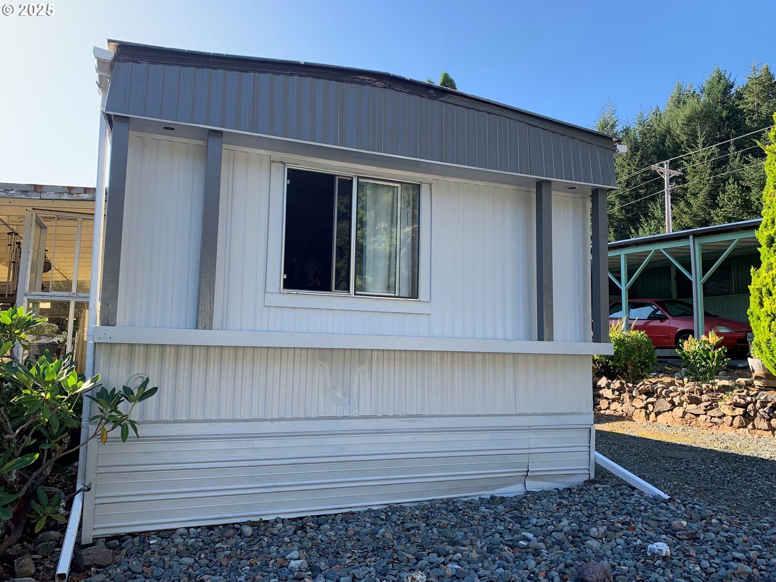 Property Photo: 98825 Pleasant Hill Dr 6 OR 97415