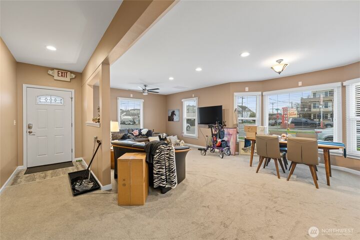 Property Photo:  520  O Avenue  WA 98221 