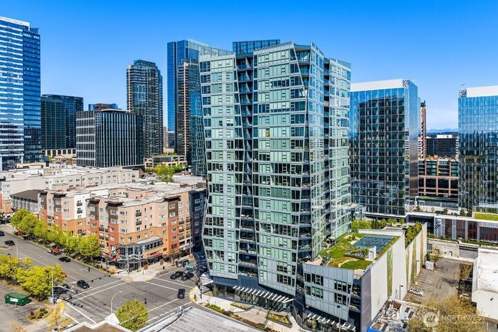 Property Photo: 188 Bellevue Way NE 802 WA 98004