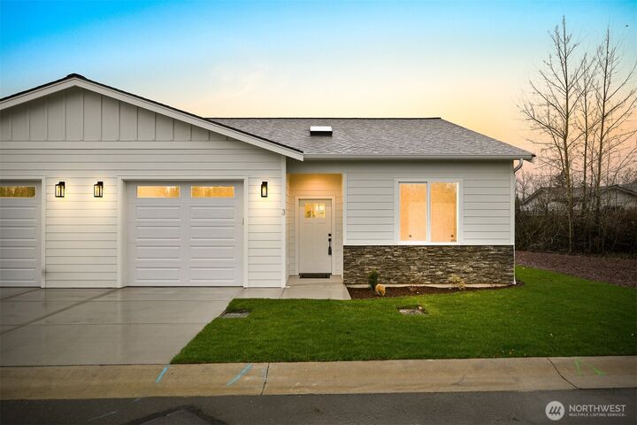 3993  Gentlebrook Lane 3  Bellingham WA 98226 photo