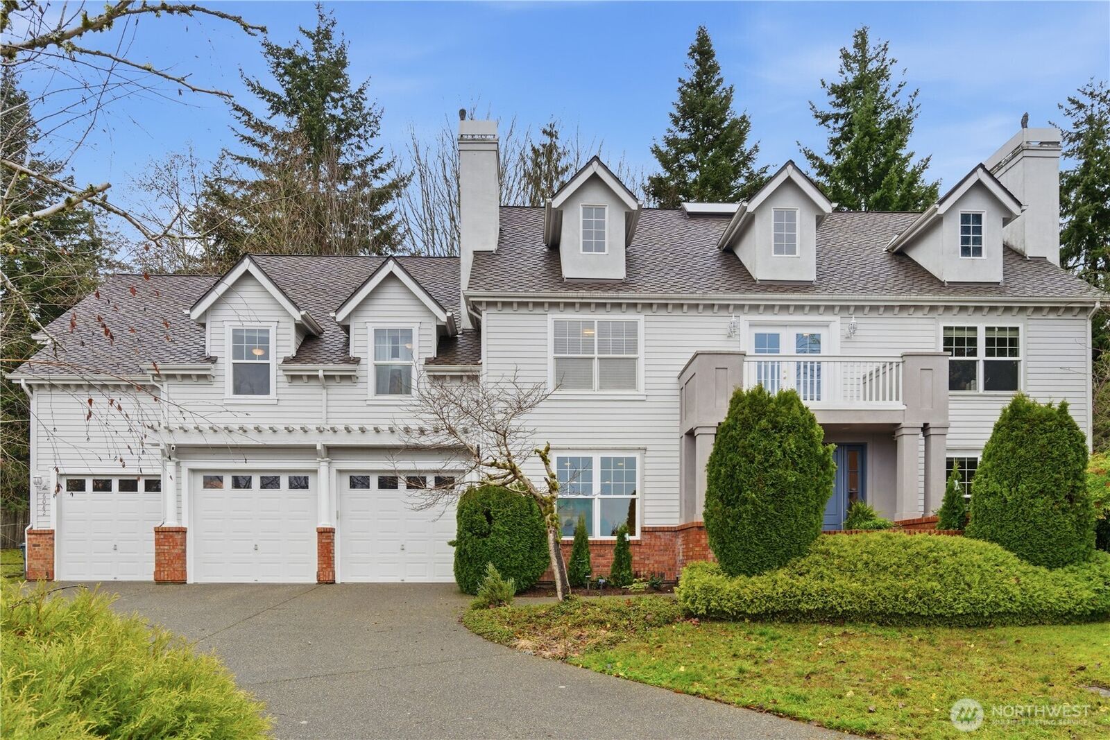 Property Photo: 6082 167th Avenue SE WA 98006