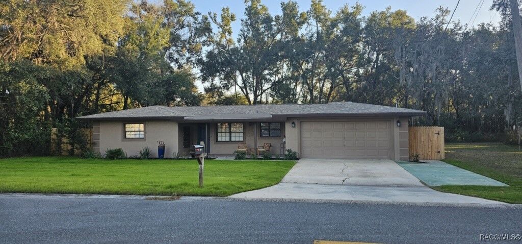 Property Photo:  1809 Teasdale Street  FL 34450 