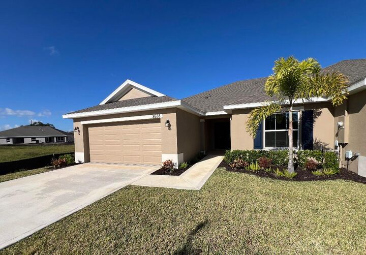 Property Photo:  8638 Giovanni Avenue  FL 34951 