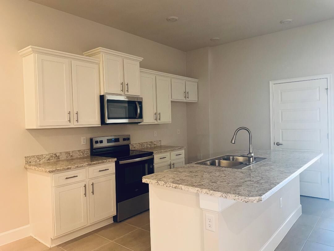 Property Photo:  8662 Giovanni Avenue  FL 34951 