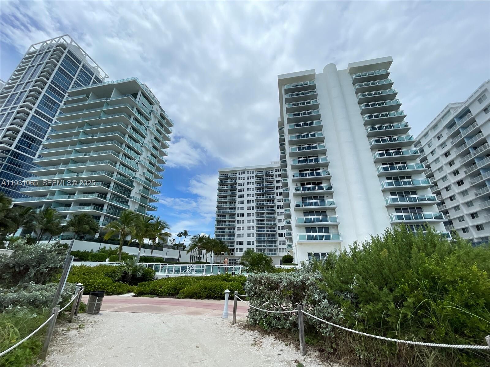 Property Photo:  6917 Collins Ave 1008  FL 33141 
