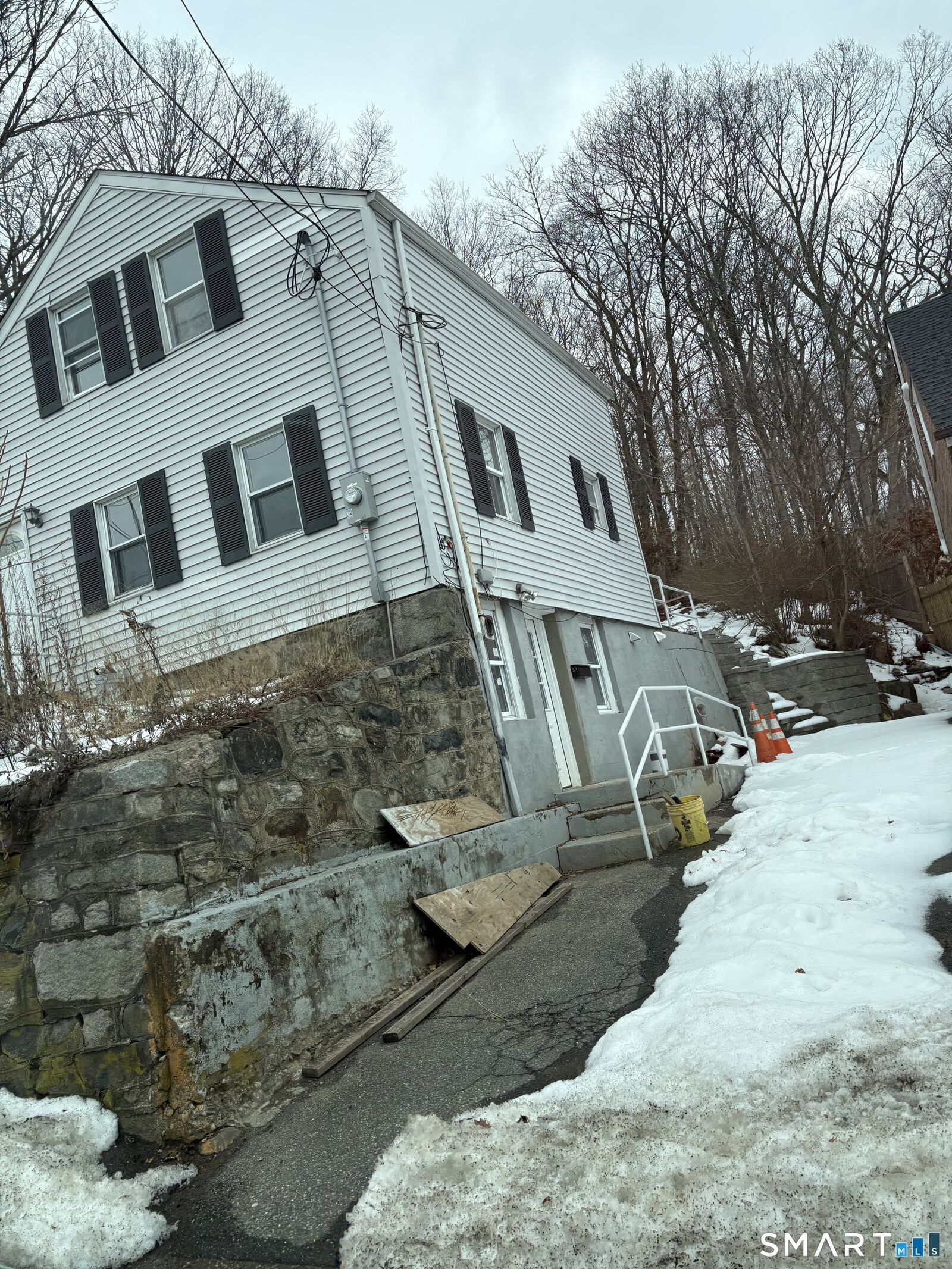 Property Photo:  54 Buckingham Street  CT 06779 