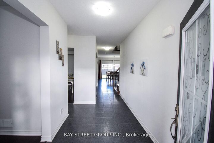 Property Photo: 490 Silverwood Avenue ON L3C 0C6