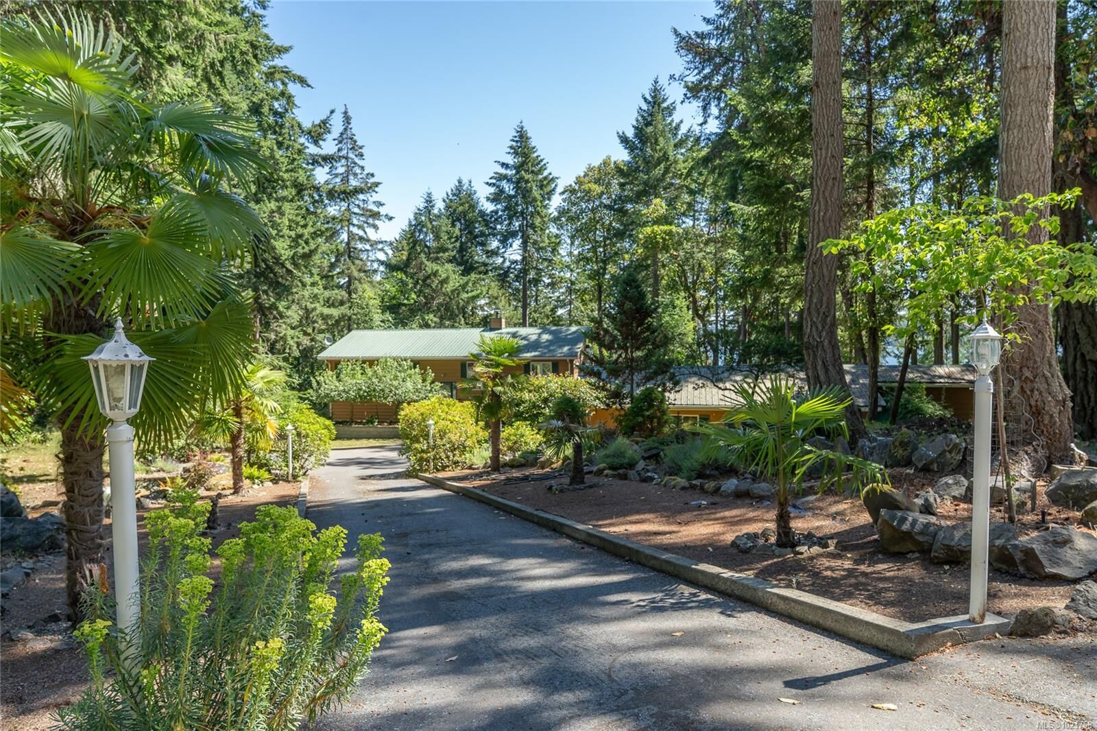 Property Photo: 149 Pilkey Point Rd BC V0R 2Y0