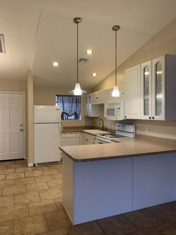 Property Photo:  1500 N Sunview Parkway 20  AZ 85234 