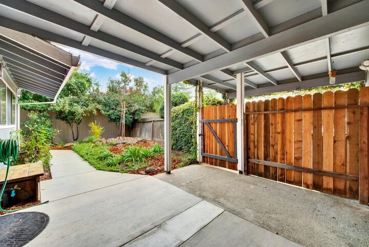 Property Photo:  725 Pamplona Avenue  CA 95616 