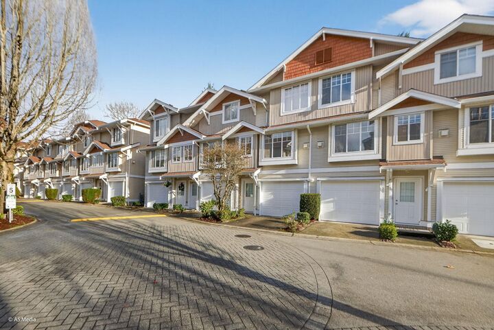 Property Photo: 12110 75A Avenue 18 BC V3W 1M1